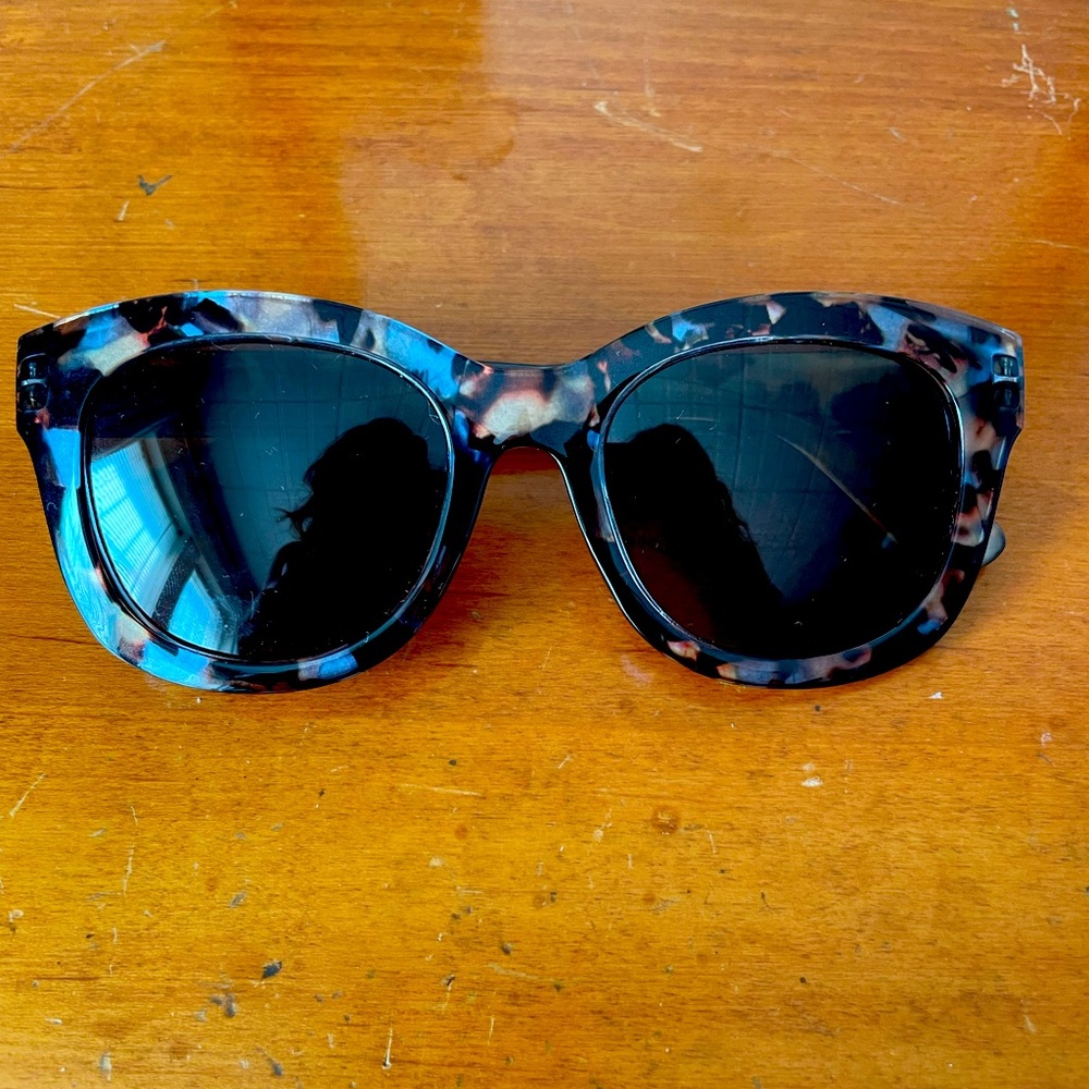 Tortoise Shell peepers sunglasses